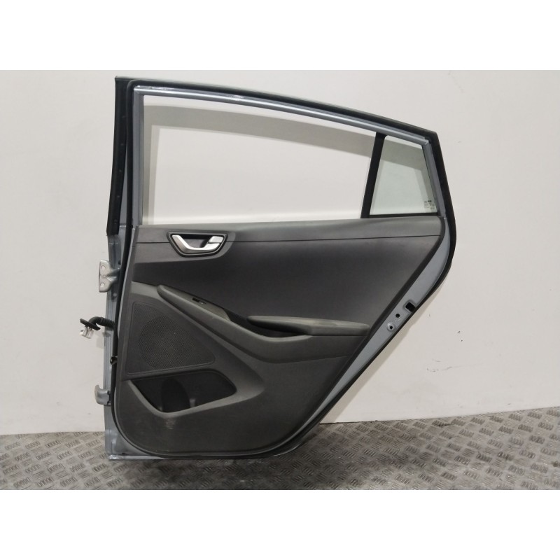 PUERTA TRASERA DERECHA 77004G2010 GRIS - imagen 4