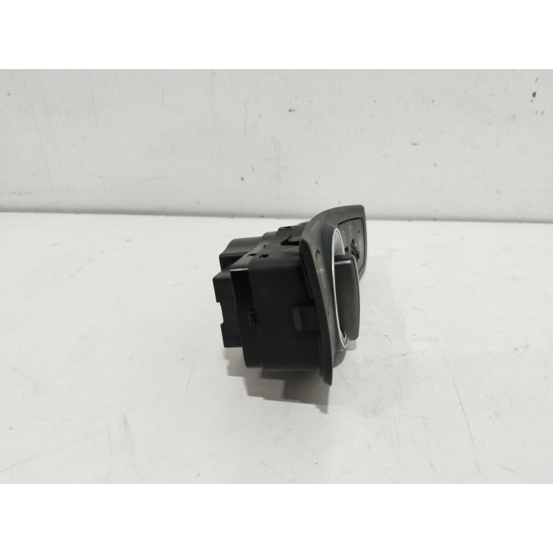 MANDO LUCES 933003Z200VGR 1704250076 - imagen 4