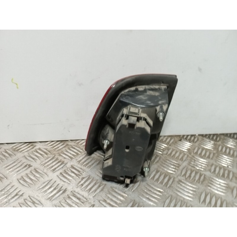 PILOTO TRASERO DERECHO 1L0945111D  - imagen 2