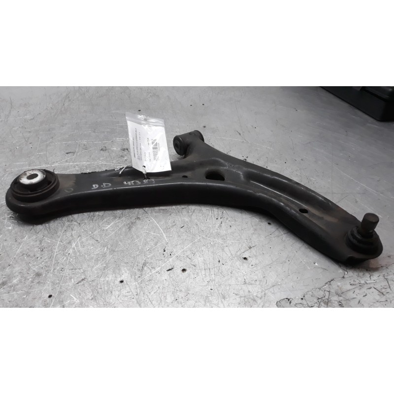 BRAZO SUSPENSION INFERIOR DELANTERO DERECHO 1737309  - imagen 1