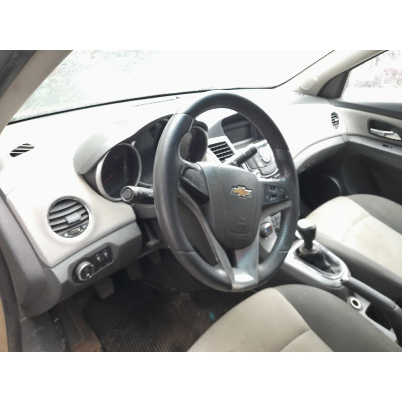 CHEVROLET CRUZE (J300) - imagen 4