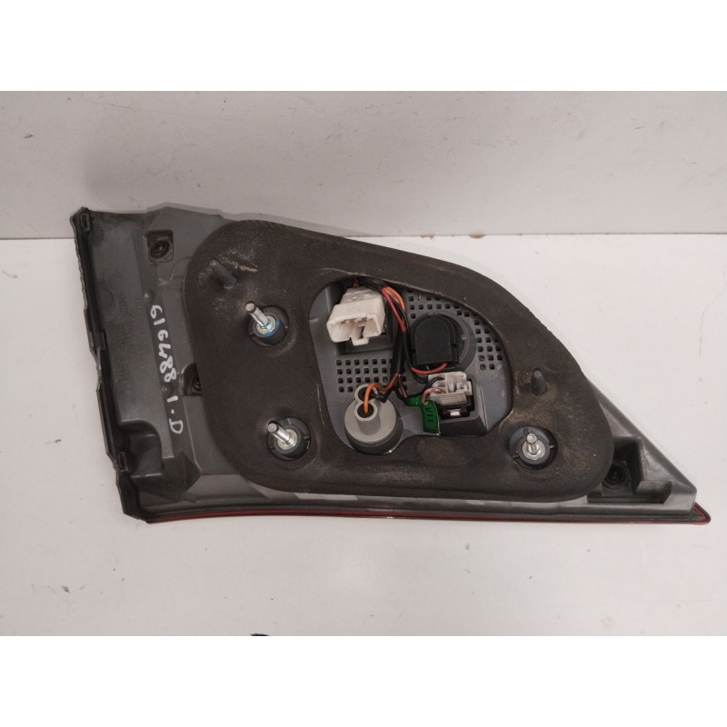 PILOTO PORTON TRASERO DERECHO 924403Z600  - imagen 4