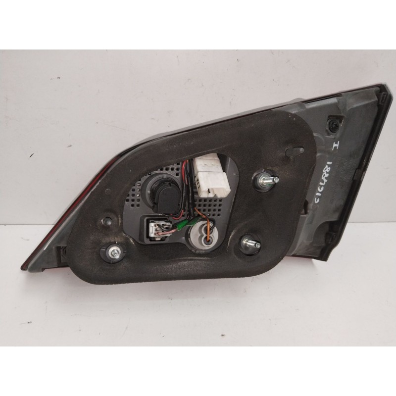 PILOTO PORTON TRASERO IZQUIERDO 924303Z600  - imagen 3