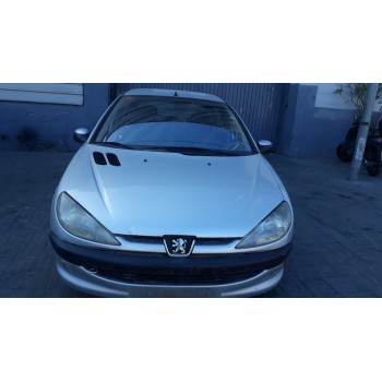 PEUGEOT 206 BERLINA