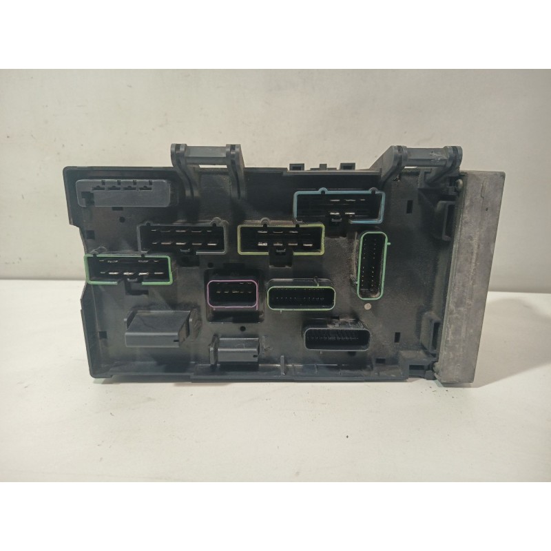 CAJA RELES / FUSIBLES R4727079AF  - imagen 4