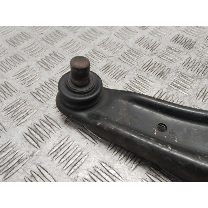 BRAZO SUSPENSION INFERIOR DELANTERO DERECHO 5105040AA  - imagen 3