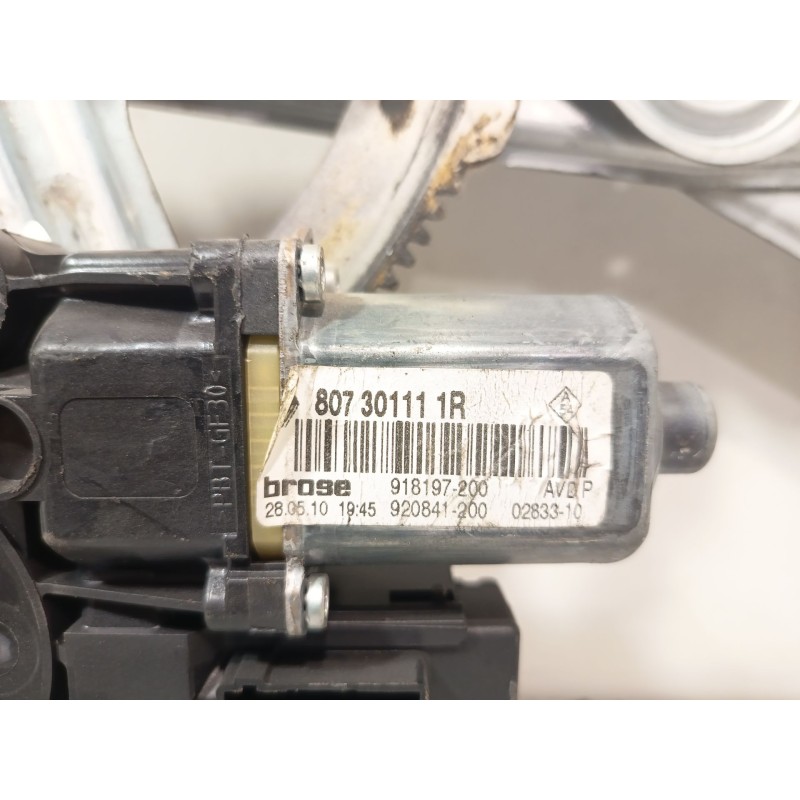 ELEVALUNAS DELANTERO DERECHO 807203154R  - imagen 4