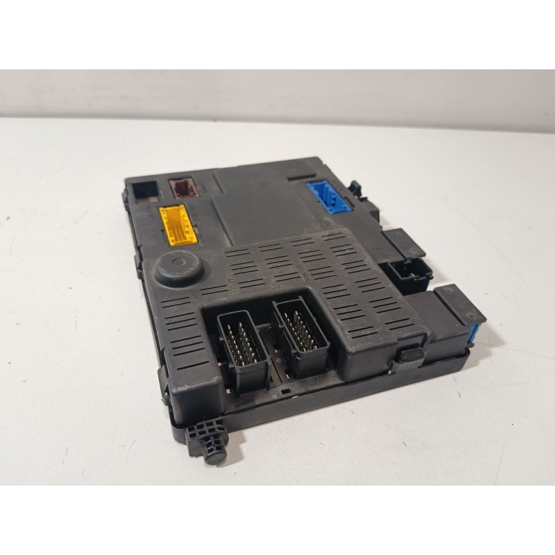 CAJA RELES / FUSIBLES 9642409480  - imagen 2
