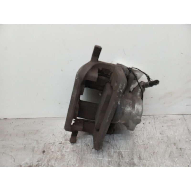 PINZA FRENO DELANTERA IZQUIERDA 8E0615123A  - imagen 1