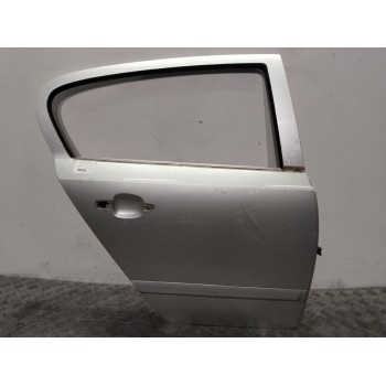 PUERTA TRASERA DERECHA PLATA 