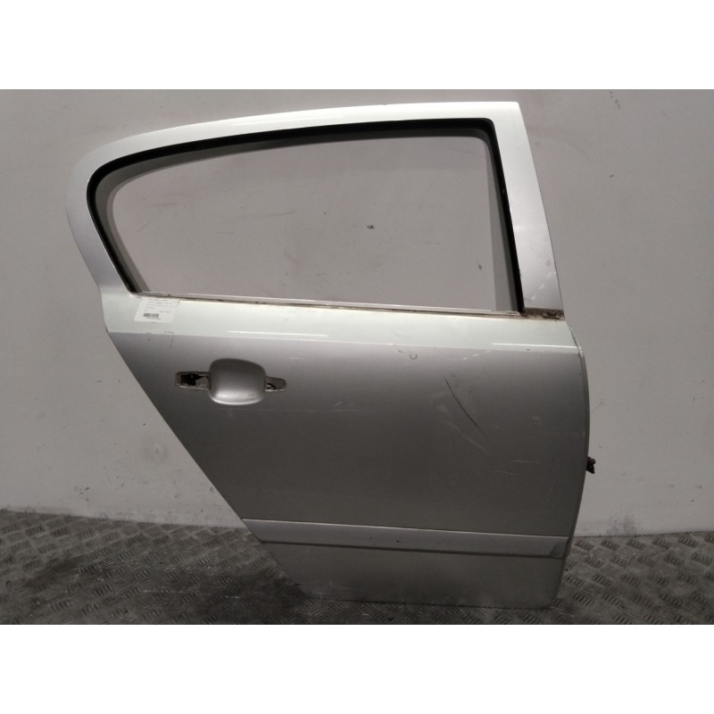 PUERTA TRASERA DERECHA PLATA  - imagen 1