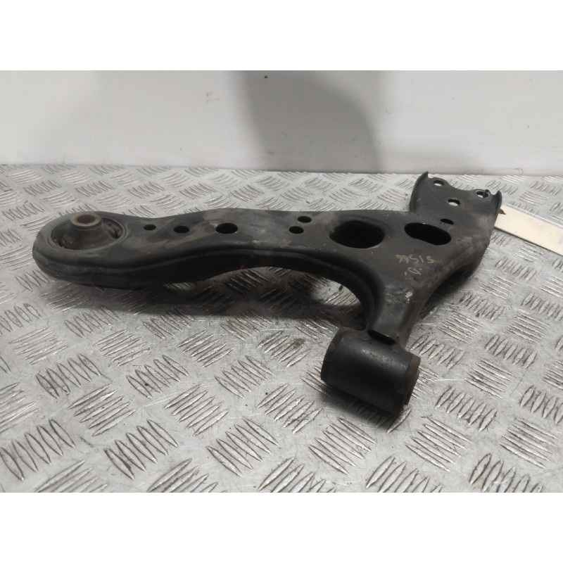 BRAZO SUSPENSION INFERIOR DELANTERO DERECHO 4806847050  - imagen 1