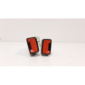 ENGANCHE CINTURON TRASERO IZQUIERDO 6R0857739 