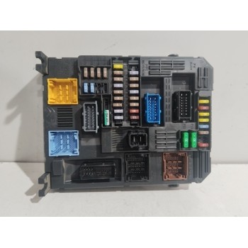 CAJA RELES / FUSIBLES 9819851480 