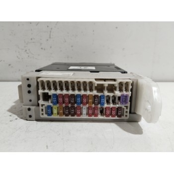 CAJA RELES / FUSIBLES 8273074040 