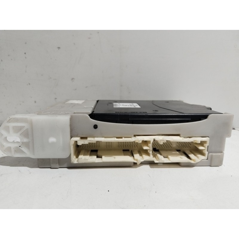 CAJA RELES / FUSIBLES 8273074040  - imagen 3