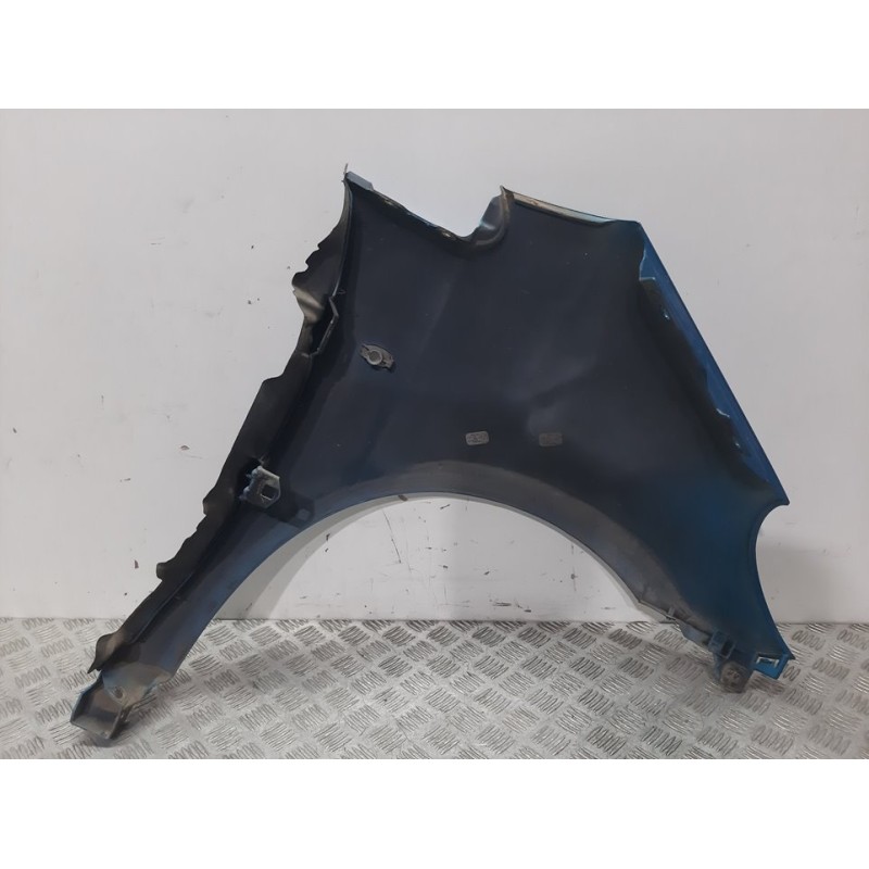 ALETA DELANTERA IZQUIERDA AZUL  - imagen 2