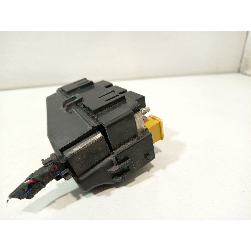 CAJA RELES / FUSIBLES 96451738  - imagen 4