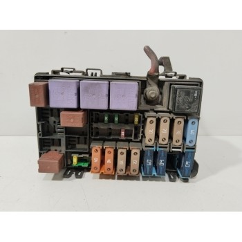 CAJA RELES / FUSIBLES 8200445566B 