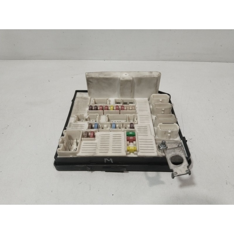 CAJA RELES / FUSIBLES 8200481866  - imagen 1