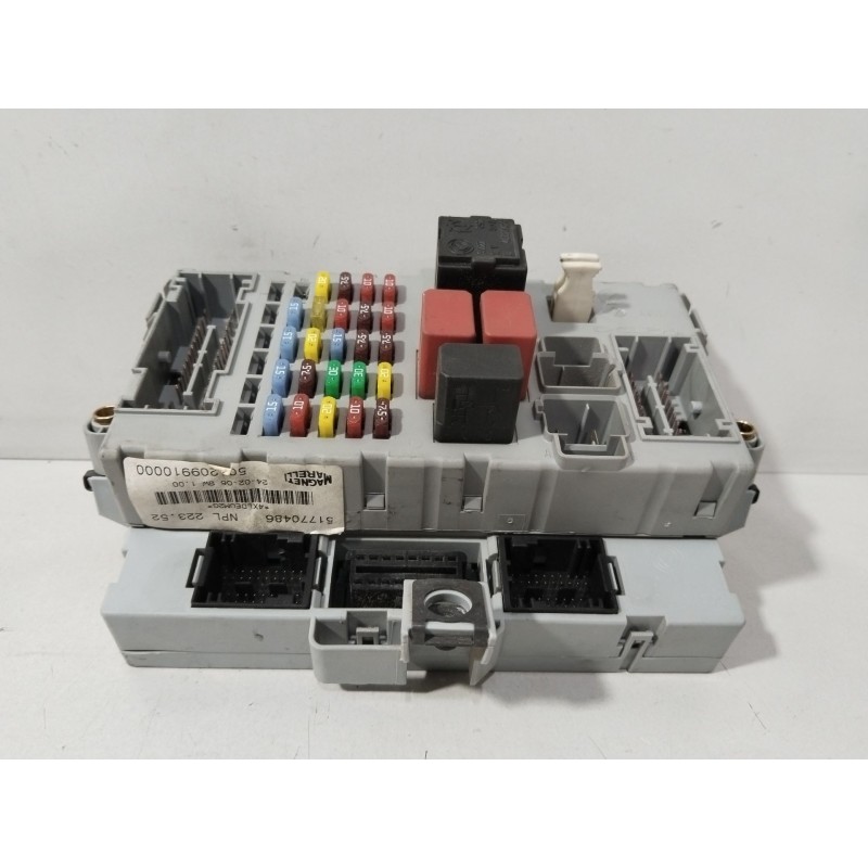 CAJA RELES / FUSIBLES 51770486  - imagen 4