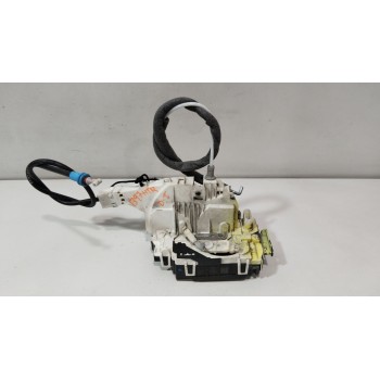 CERRADURA PUERTA DELANTERA IZQUIERDA A9067202135 