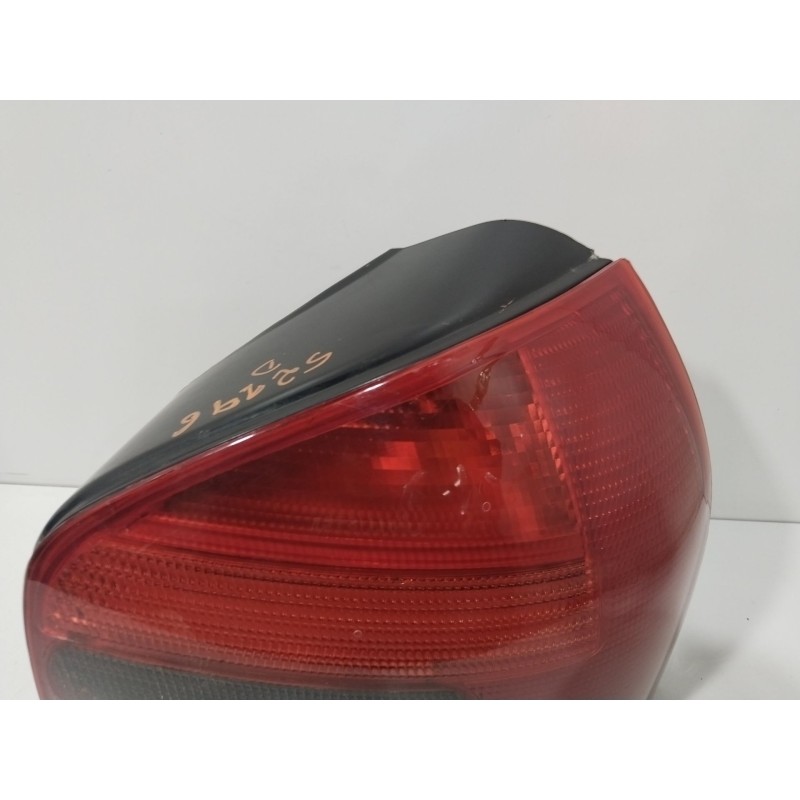 PILOTO TRASERO DERECHO 8L0945096A  - imagen 2