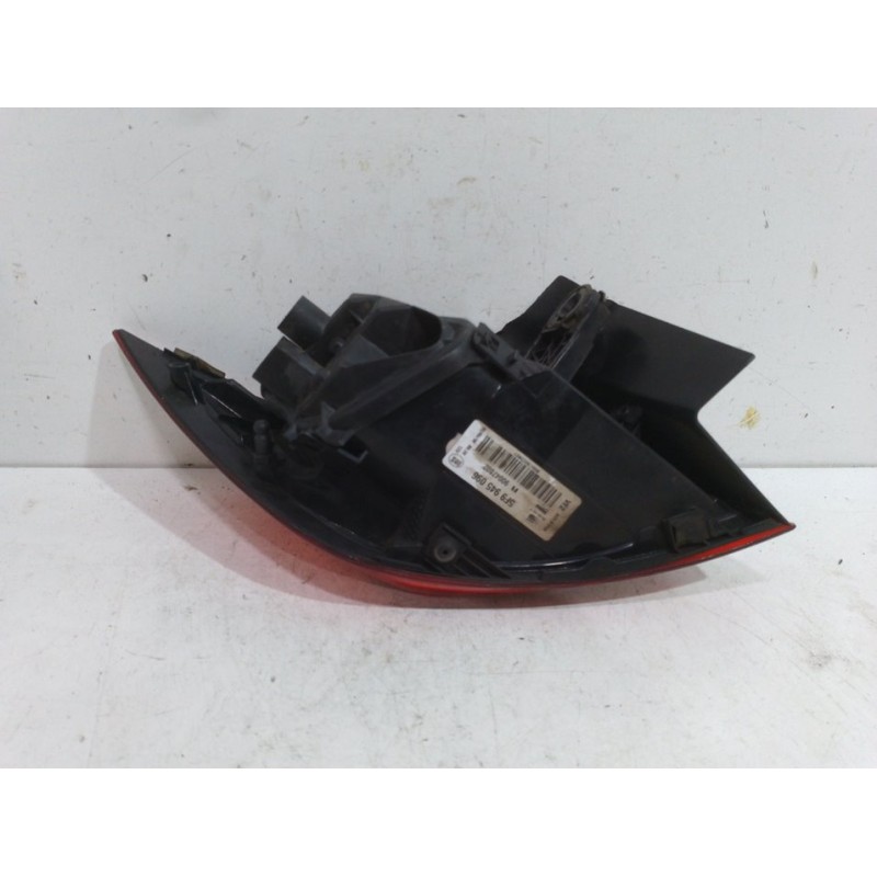 PILOTO TRASERO DERECHO 5F9945096  - imagen 2