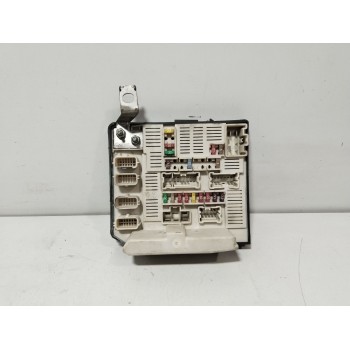 CAJA RELES / FUSIBLES 8200451902 8200574970 