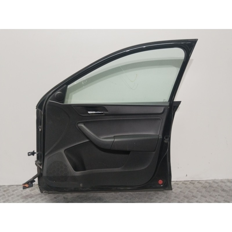 PUERTA DELANTERA DERECHA 5JA831056B NEGRO - imagen 4