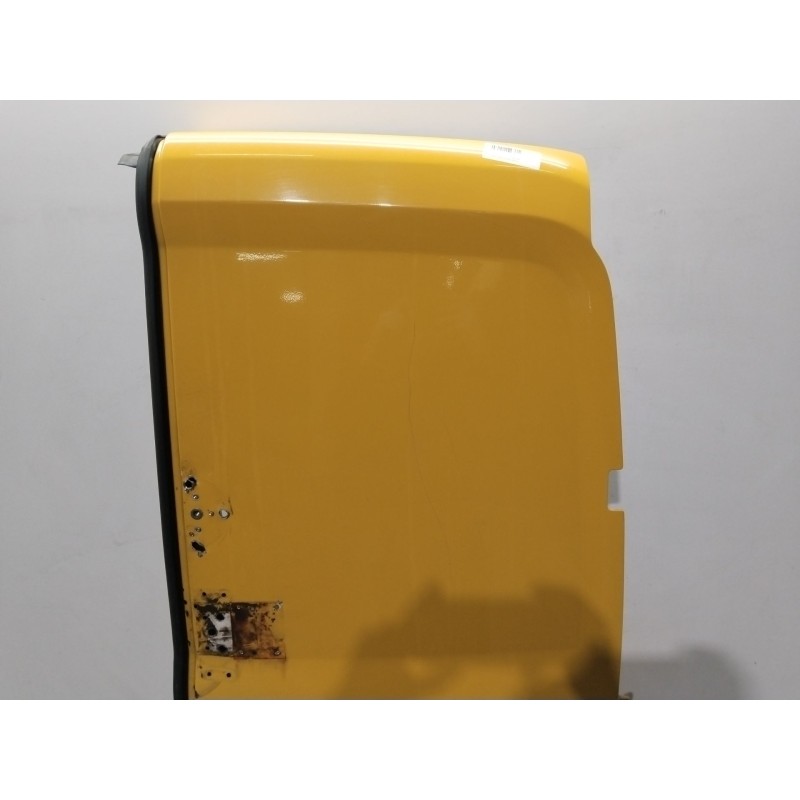 PUERTA TRASERA DERECHA 51811378 AMARILLO - imagen 1