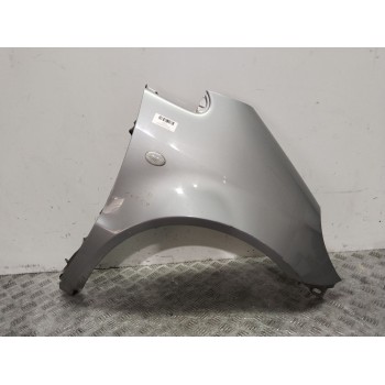 ALETA DELANTERA DERECHA A1688800818 PLATA