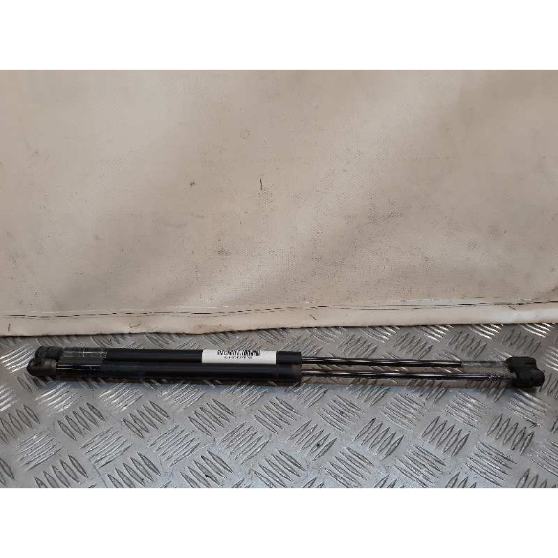 AMORTIGUADORES MALETERO / PORTON 6K6827550 