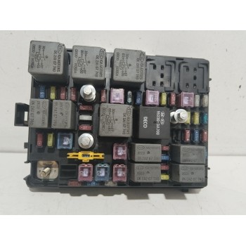 CAJA RELES / FUSIBLES PA66TD30 