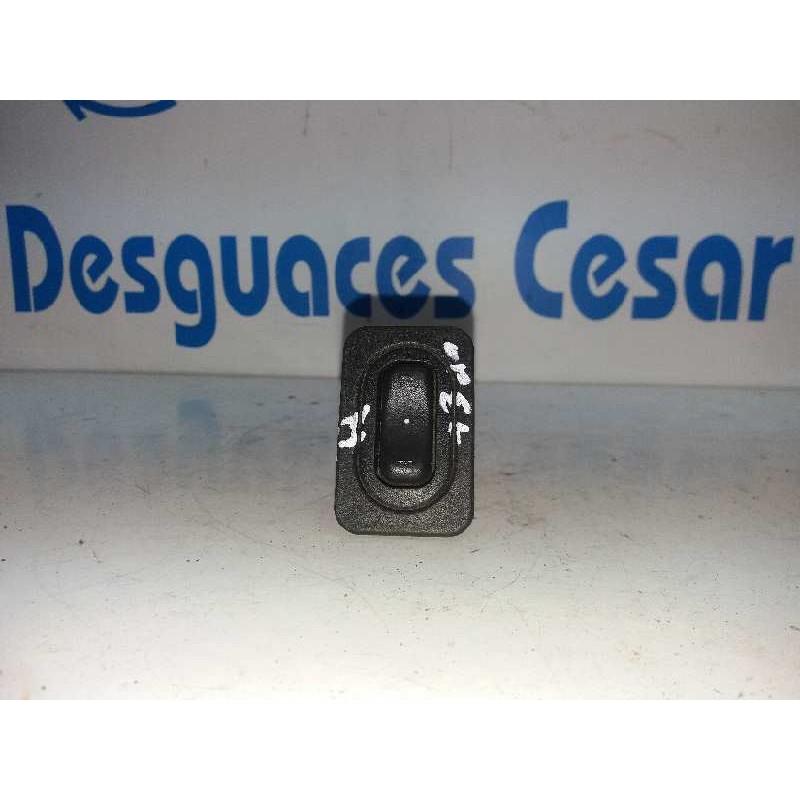 MANDO ELEVALUNAS DELANTERO DERECHO  - imagen 1