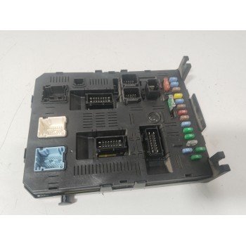 CAJA RELES / FUSIBLES 281171702B 