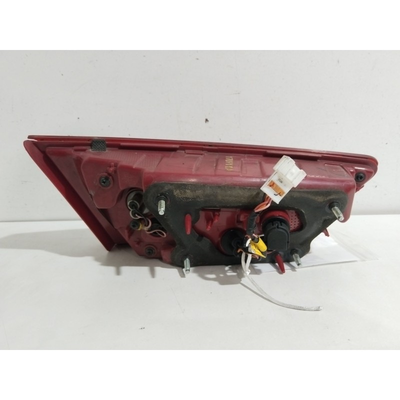 PILOTO PORTON TRASERO DERECHO 92404D4050  - imagen 3