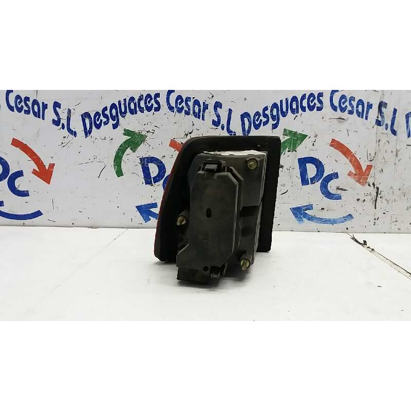 PILOTO TRASERO DERECHO 1L0945112F  - imagen 2