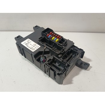CAJA RELES / FUSIBLES 00517817580 