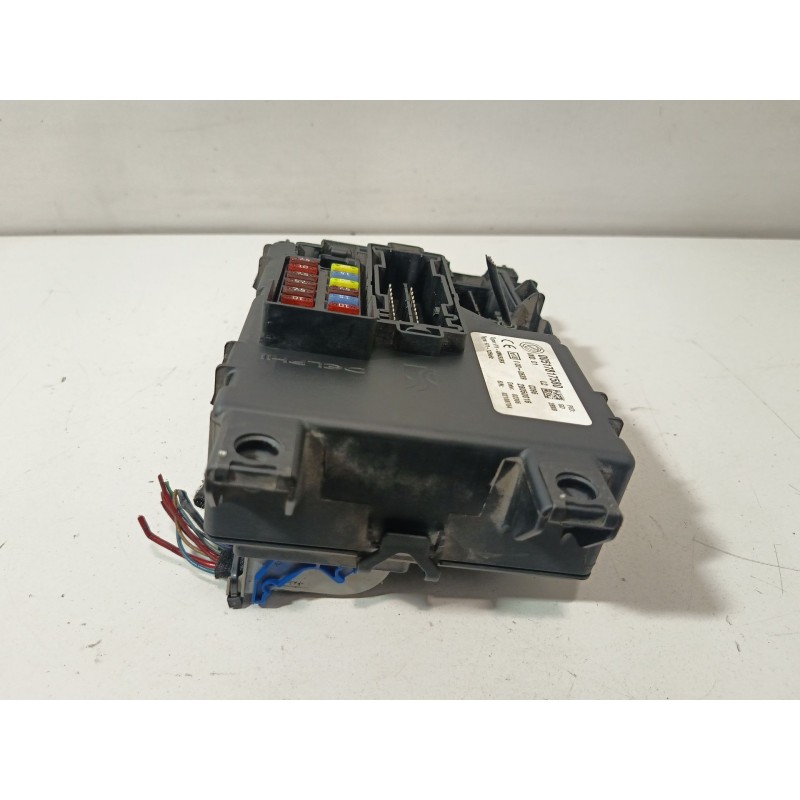 CAJA RELES / FUSIBLES 00517817580  - imagen 3