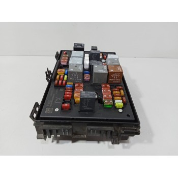 CAJA RELES / FUSIBLES C11000139 