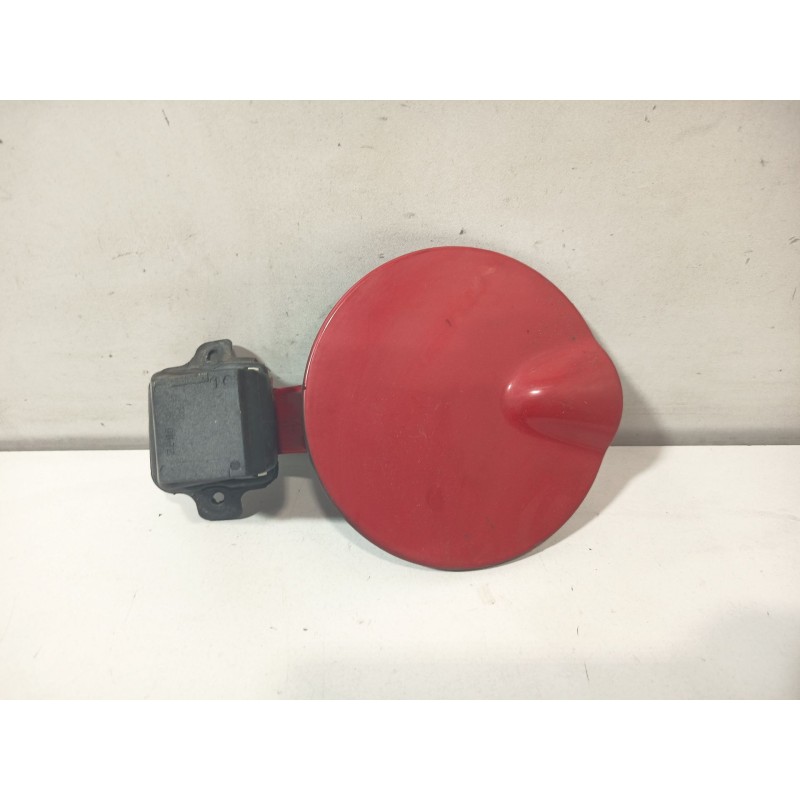 TAPA EXTERIOR COMBUSTIBLE 051731592  - imagen 1