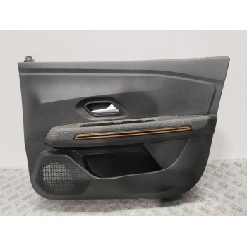 GUARNECIDO PUERTA DELANTERA DERECHA 809005683R 
