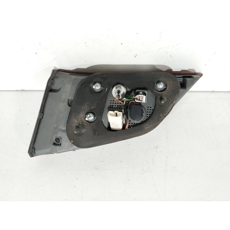 PILOTO TRASERO IZQUIERDO 924033Z300  - imagen 4