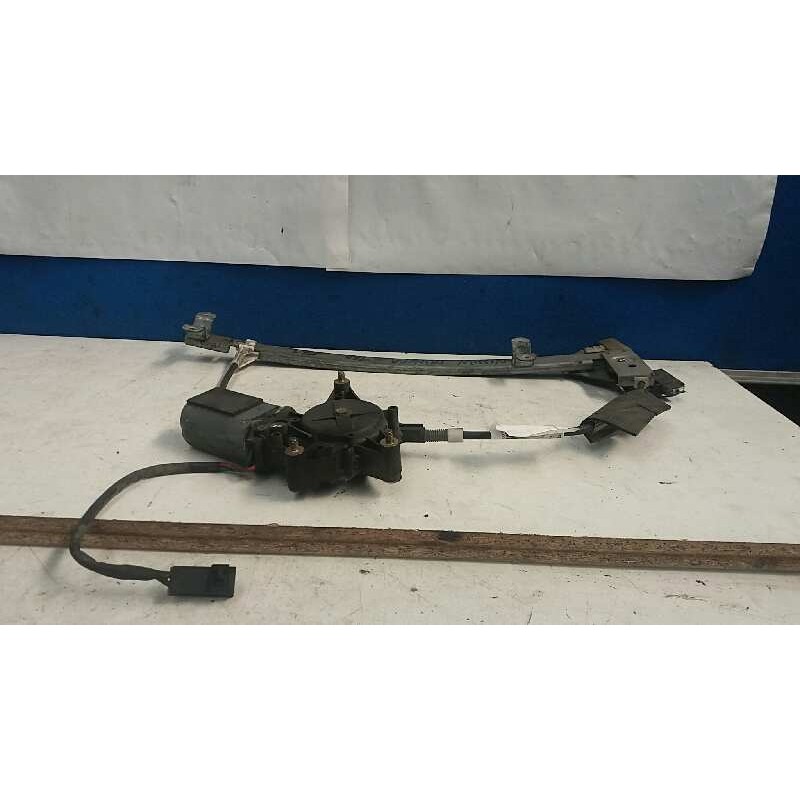 ELEVALUNAS DELANTERO IZQUIERDO 807019F500 