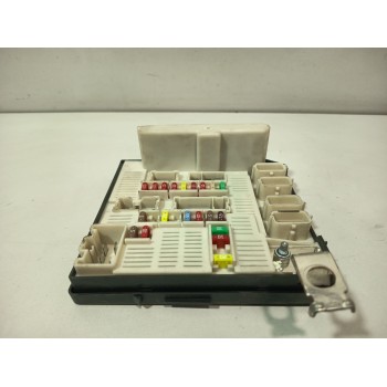 CAJA RELES / FUSIBLES 8201044235D 