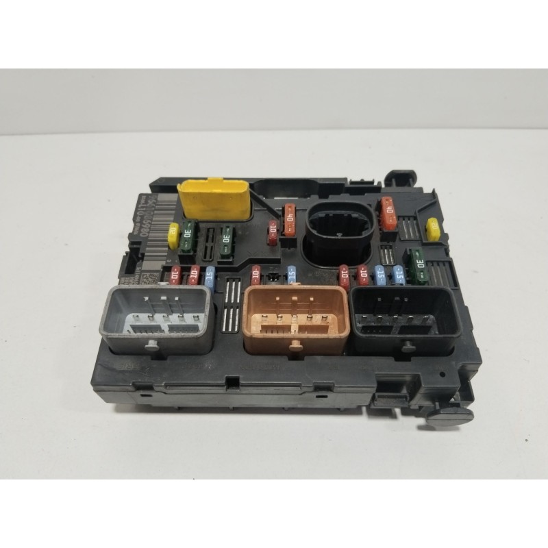 CAJA RELES / FUSIBLES 9661086980  - imagen 1