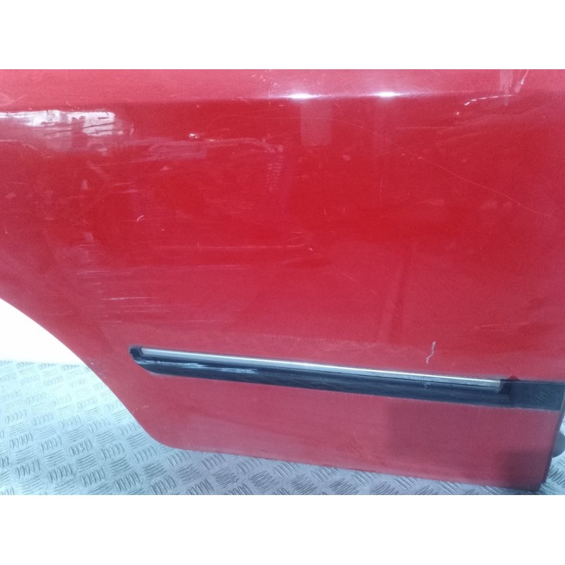 PUERTA TRASERA DERECHA 51888069 ROJO  - imagen 3