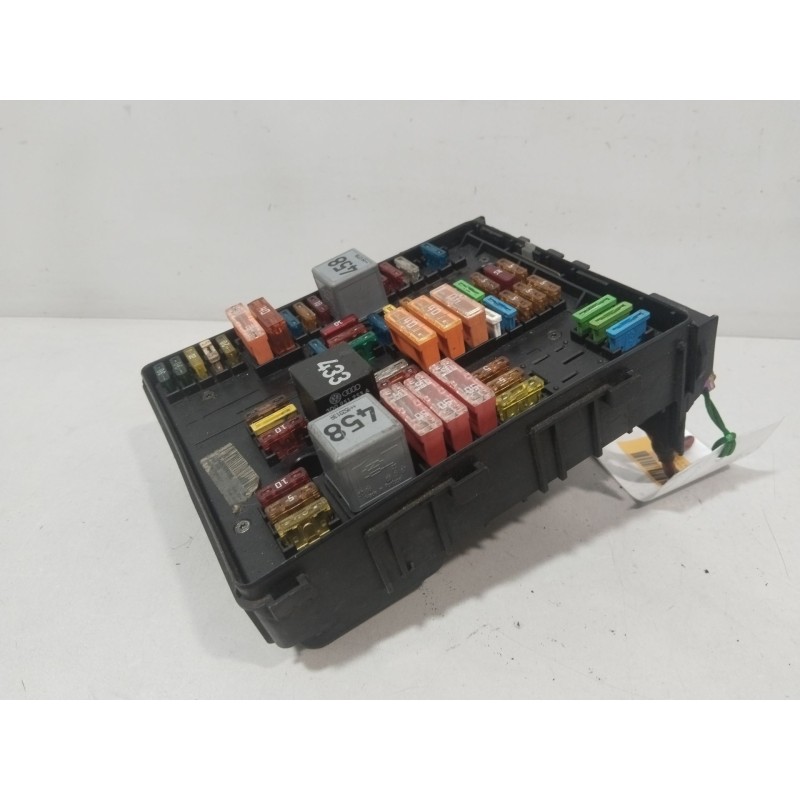 CAJA RELES / FUSIBLES 1K0937124K  - imagen 2