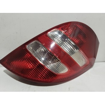 PILOTO TRASERO DERECHO A1698200464R 